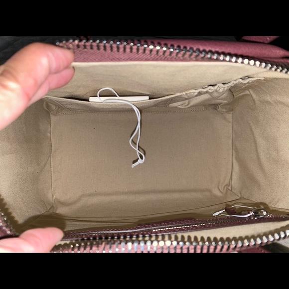 Givenchy Med Antigona Bag in Grained Leather - Picture 5 of 8